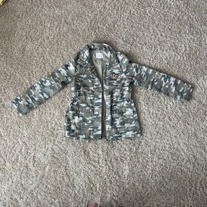 Like new camo children’s place jacket